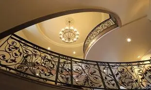 همه چیز درباره اهمیت نرده فرفورژه در ساختمان سازی