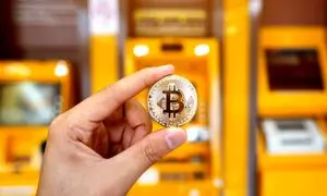 قیمت روز بیت کوین 21 شهریور 1402/ خرید در نرخ کنونی سودآور است؟