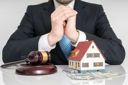بهترین وکیل ملکی از کجا پیدا کنیم؟