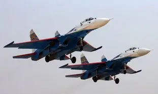 مهارت حیرت انگیز خلبانان جنگنده های سوخو 30  ( فیلم)