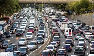 ورود بی‌سابقه مسافران به گیلان/ جاده های شمال قفل شد