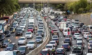 ورود بی‌سابقه مسافران به گیلان/ جاده های شمال قفل شد