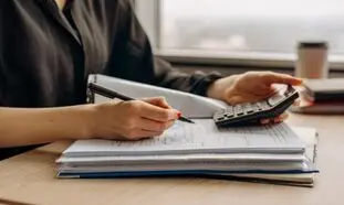 6 شغل با حقوق بالای 25 میلیون تومان برای خانم ها