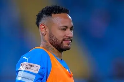 واکنش زننده نیمار به چمن ورزشگاه آزادی