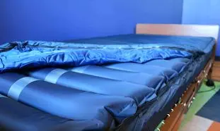 راهنمای خرید بهترین تشک مواج زخم بستر