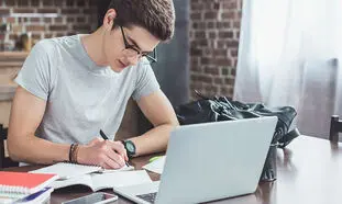 بهترین لپ تاپ برای دانشجوها + قیمت مهر 1402