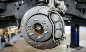 چرا لنت ترمز خراب می‌شود + قیمت روز لنت ماشین