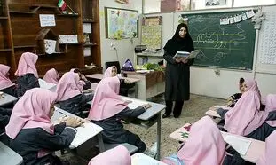 کمبود شدید معلم در مدارس دولتی ؛ واکنش عجیب وزیر رئیسی