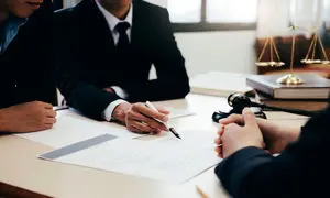 مشاور اداره کار چه خدماتی می دهد؟
