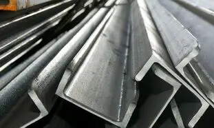 قیمت روز آهن 7 آبان 1402/ ویژه ترین تیرآهن موجود در بازار کدام است؟