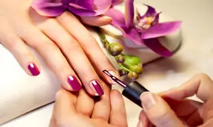 راهنمای خرید لاک و تقویت‌کننده‌ ناخن
