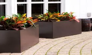 6 دلیل برای خرید فلاور باکس فایبرگلاس