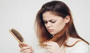 دلایل ریزش موی سر خانم ها