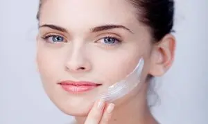 بهترین کرم آبرسان صورت مخصوص منافذ باز + قیمت