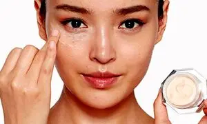 بهترین محصولات آرایشی برای رفع سیاهی دور چشم + قیمت