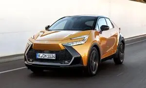 همه چیز درباره تویوتا C-HR مدل 2023