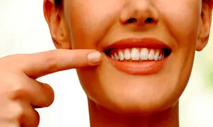 5 دهانشویه پرفروش برای پیشگیری از بیماری های دهان و دندان