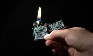چگونه فندک زیپو اصل را از تقلبی تشخیص دهیم؟