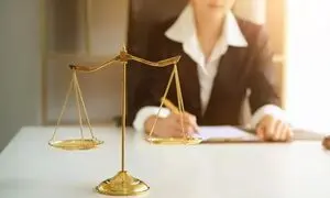 بهترین دفتر وکالت در کرج برای پیگیری امور حقوقی