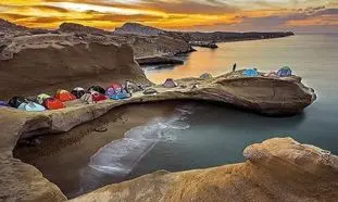 5 مکان منحصر بفرد جزیره هرمز برای کمپینگ در تعطیلات عید فطر