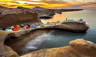5 مکان منحصر بفرد جزیره هرمز برای کمپینگ در تعطیلات عید فطر