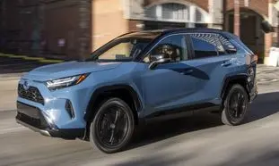 آنچه درباره تویوتا راو4 هیبریدی مدل 2024 باید بدانید