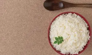 10 ترفند خانگی برای رفع بوی سوختگی برنج