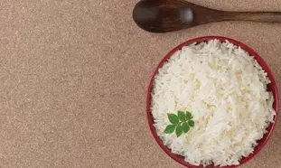 10 ترفند خانگی برای رفع بوی سوختگی برنج