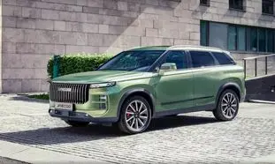 لوکانو 7 ؛ شاسی بلند چینی تازه وارد در بازار ایران