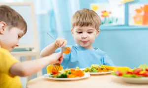 دعوت زر ماکارون برای شرکت در کمپین «خنده بدون فیلتر»