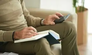 پاداش بازنشستگان 98 کی پرداخت می‌شود؟