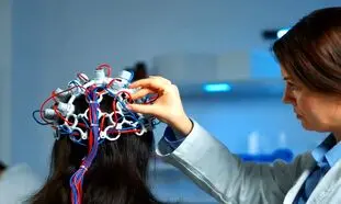 کارکرد دستگاه EEG و QEEG و تفاوت آنها با یکدیگر