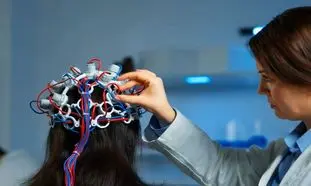 کارکرد دستگاه EEG و QEEG و تفاوت آنها با یکدیگر