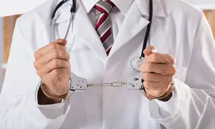 شکایت از پزشک با کمک وکیل جرایم پزشکی تهران