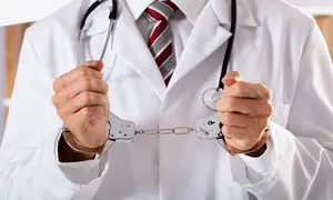 شکایت از پزشک با کمک وکیل جرایم پزشکی تهران