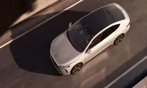 رکوردشکنی سدان ای تی 7 ؛ خودرو برقی و پرچمدار چینی