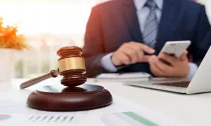 چگونه می‌ توان مشاوره وکالت تلفنی گرفت؟