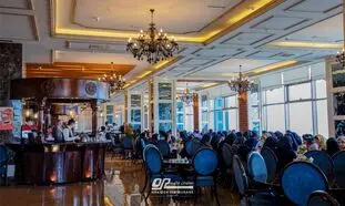 چگونه یک جشن خاص روز زن برای کارمندان‌مان بگیریم؟