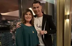 هدیه رونالدو به مناسبت تولد مادرش