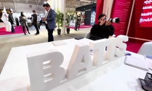 حضور گیتی پسند با برند باتیس در میدکس ۱۴۰۲