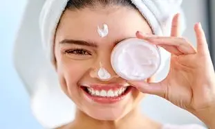 ۵ کرم مرطوب کننده پرفروش برای  پوست حساس + قیمت