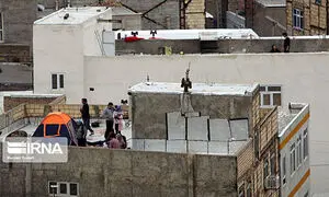 اجاره پشت بام خوابی کارگران شبی 50 هزار تومان!