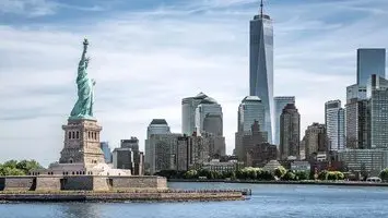 43 نمای نزدیک از سفر آمریکا / معرفی کتاب