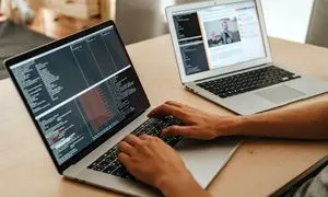 درآمد برنامه نویسی در کانادا