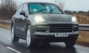 پورشه کاین هیبریدی 2024 با 460 اسب بخار قدرت