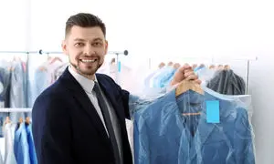 خشکشویی کت و شلوار را به تکواش بسپاریم یا دیجی واش؟