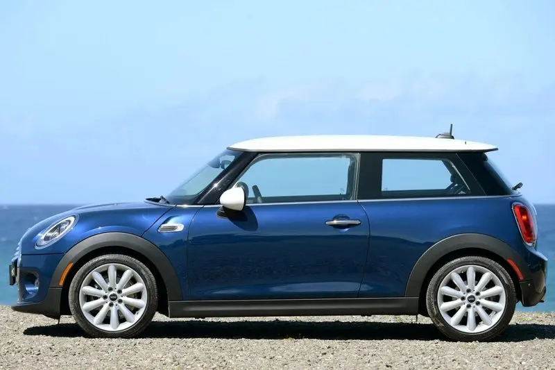 قیمت خودروهای جمع و جور خارجی در بازار ایران