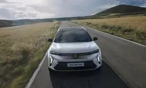 رنو با این شاسی بلند از رقیب نیسان قشقایی رونمایی کرد