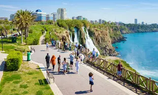 بهترین زمان خرید تور آنتالیا نوروز 1404