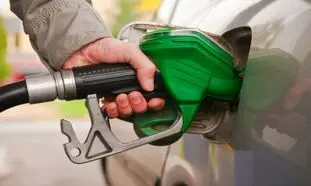سه نرخی کردن بنزین اجرایی می شود؟